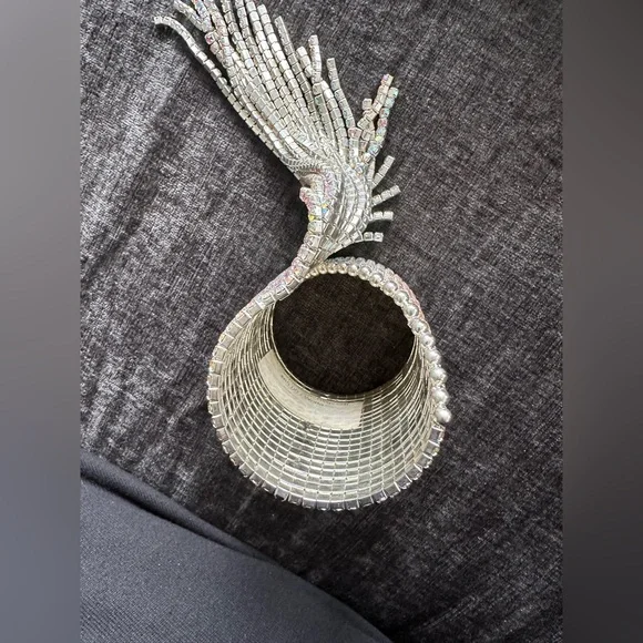 Ultra Glam Rhinestone Fringe Cuff. - Picture 4 of 6